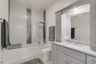 3239 Wesley Avenue, Berwyn, IL 60402 - Photo 16