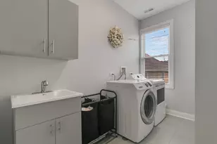 3239 Wesley Ave, Berwyn, IL 60402 - Photo 18