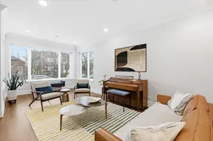 2733 W Agatite Ave, Chicago, IL 60625 - Photo 2