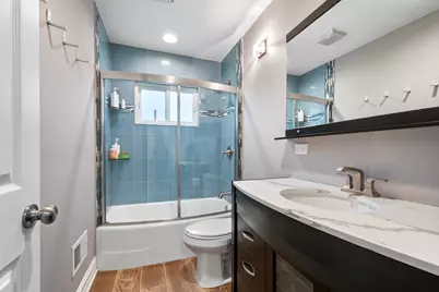 7027 Foster Street, Morton Grove, IL 60053 - Photo 16