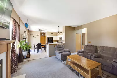 8 Elizabeth Court, Lake in the Hills, IL 60156 - Photo 8