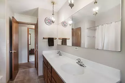 205 Oak Avenue, Westmont, IL 60559 - Photo 16
