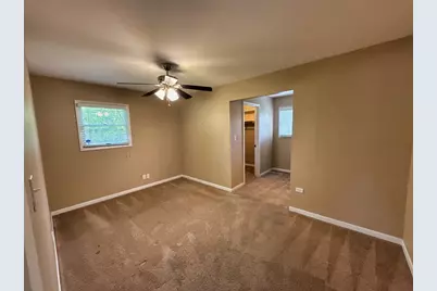 401 Holly Drive, Streamwood, IL 60107 - Photo 6