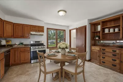 17931 W Gages Lake Road, Grayslake, IL 60030 - Photo 4