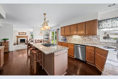 5250 Morningview Drive, Hoffman Estates, IL 60192 - Photo 16
