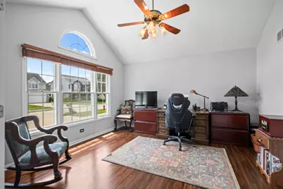 5250 Morningview Drive, Hoffman Estates, IL 60192 - Photo 4