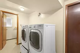 533 Bahama Ln, Schaumburg, IL 60193 - Photo 18