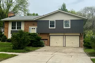533 Bahama Ln, Schaumburg, IL 60193 - Photo 2