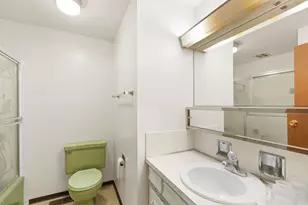 533 Bahama Ln, Schaumburg, IL 60193 - Photo 10