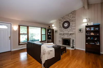 9S771 Brookbank Road, Willowbrook, IL 60527 - Photo 6
