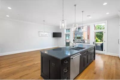 924 E Chicago Avenue, Naperville, IL 60540 - Photo 18