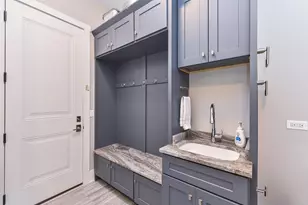 625 N Loomis St, Naperville, IL 60563 - Photo 16
