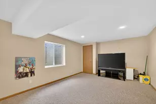 746 Bluebell Ln, Pingree Grove, IL 60140 - Photo 48
