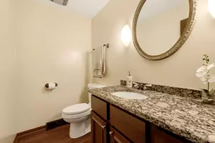 65 Regent Dr, Oak Brook, IL 60523 - Photo 16