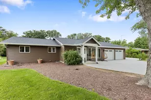 83 S Linden Dr, Plano, IL 60545 - Photo 1