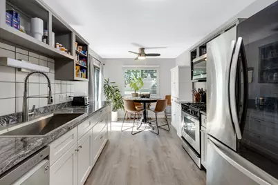 275 Wilmette Court #A2, Schaumburg, IL 60193 - Photo 8