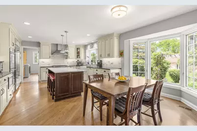 119 Saddle Brook Drive, Oak Brook, IL 60523 - Photo 16