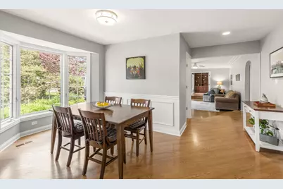 119 Saddle Brook Drive, Oak Brook, IL 60523 - Photo 14