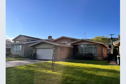 4640 W Estes Avenue, Lincolnwood, IL 60712 - Photo 2