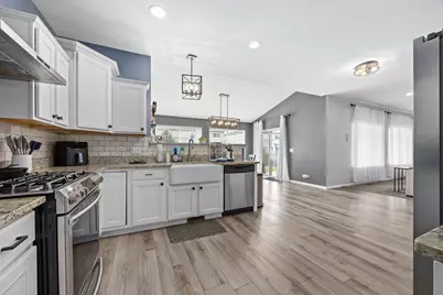 2321 Amsterdam Circle, Montgomery, IL 60538 - Photo 6
