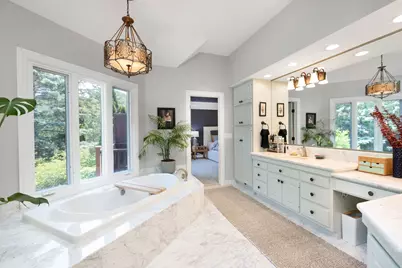 320 Camelot Lane, Libertyville, IL 60048 - Photo 26