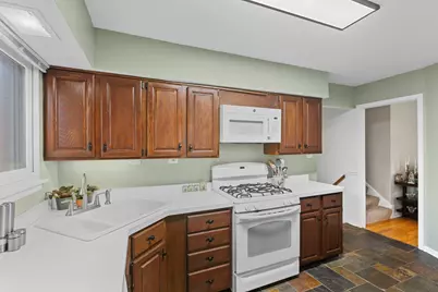 816 Holmes Avenue, Deerfield, IL 60015 - Photo 10