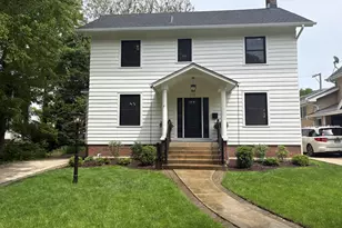 115 S Spring Ave, La Grange, IL 60525 - Photo 1