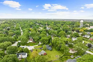 27W359 Aspen Ct, Winfield, IL 60190 - Photo 8