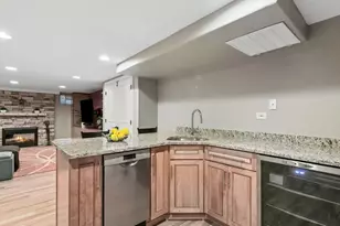 [Address not provided], Evanston, IL 60203 - Photo 40