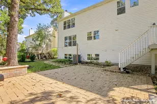 606 Barberry Trail, Fox River Grove, IL 60021 - Photo 4