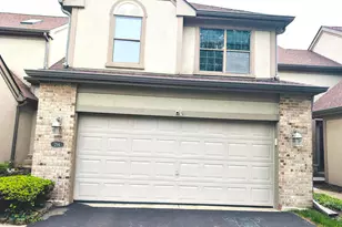 204 Bright Ridge Dr, Schaumburg, IL 60194 - Photo 2