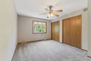 11716 S Black Forest Ln, Palos Park, IL 60464 - Photo 14