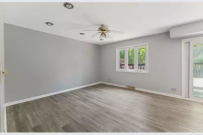 11716 S Black Forest Lane, Palos Park, IL 60464 - Photo 8
