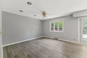 11716 S Black Forest Ln, Palos Park, IL 60464 - Photo 8