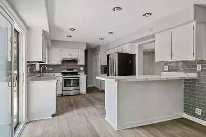 11716 S Black Forest Lane, Palos Park, IL 60464 - Photo 6