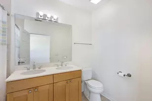 934 W Cuyler Ave, Chicago, IL 60613 - Photo 10