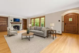 166 Akenside Rd, Riverside, IL 60546 - Photo 2