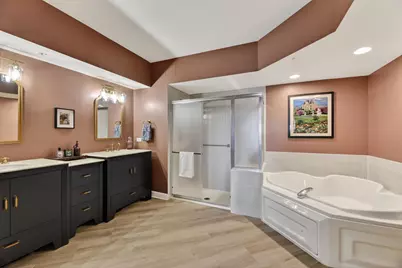 201 N Vail Avenue #807, Arlington Heights, IL 60004 - Photo 16