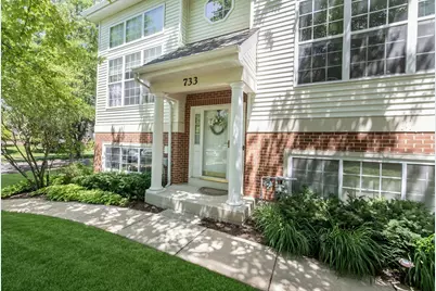 733 Pheasant Trail, Saint Charles, IL 60174 - Photo 2