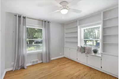 4 W Monroe Street, Villa Park, IL 60181 - Photo 18