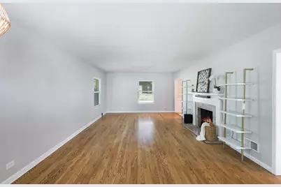 4 W Monroe Street, Villa Park, IL 60181 - Photo 8