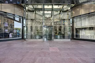 950 N Michigan Ave, Chicago, IL 60611 - Photo 2