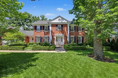 39 Cambridge Drive, Oak Brook, IL 60523 - Photo 1