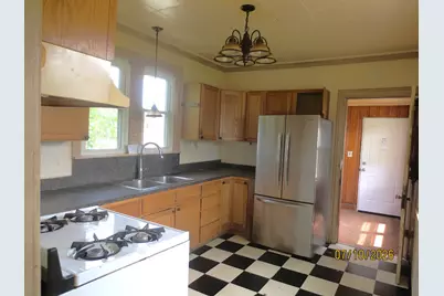 8215 W Forest Preserve Avenue, Chicago, IL 60634 - Photo 6