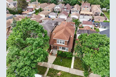 4450 N Mango Avenue, Chicago, IL 60630 - Photo 2