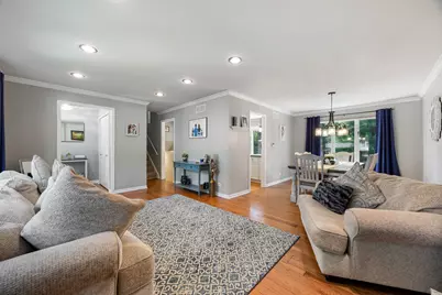 6949 Meadowcrest Drive, Downers Grove, IL 60516 - Photo 6