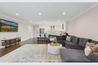 18 S Fairview Avenue #2N, Park Ridge, IL 60068 - Photo 2
