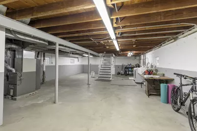 5823 N Merrimac Avenue, Chicago, IL 60646 - Photo 12