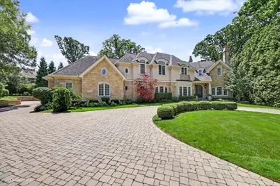 12 Carlisle Drive, Oak Brook, IL 60523 - Photo 2