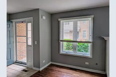 1541 N Kendal Court, Arlington Heights, IL 60004 - Photo 8